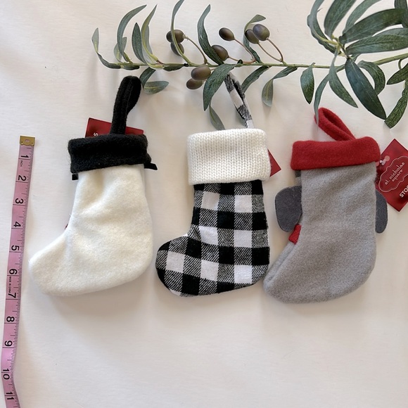 Set of 3 Mini Stockings - Picture 6 of 6